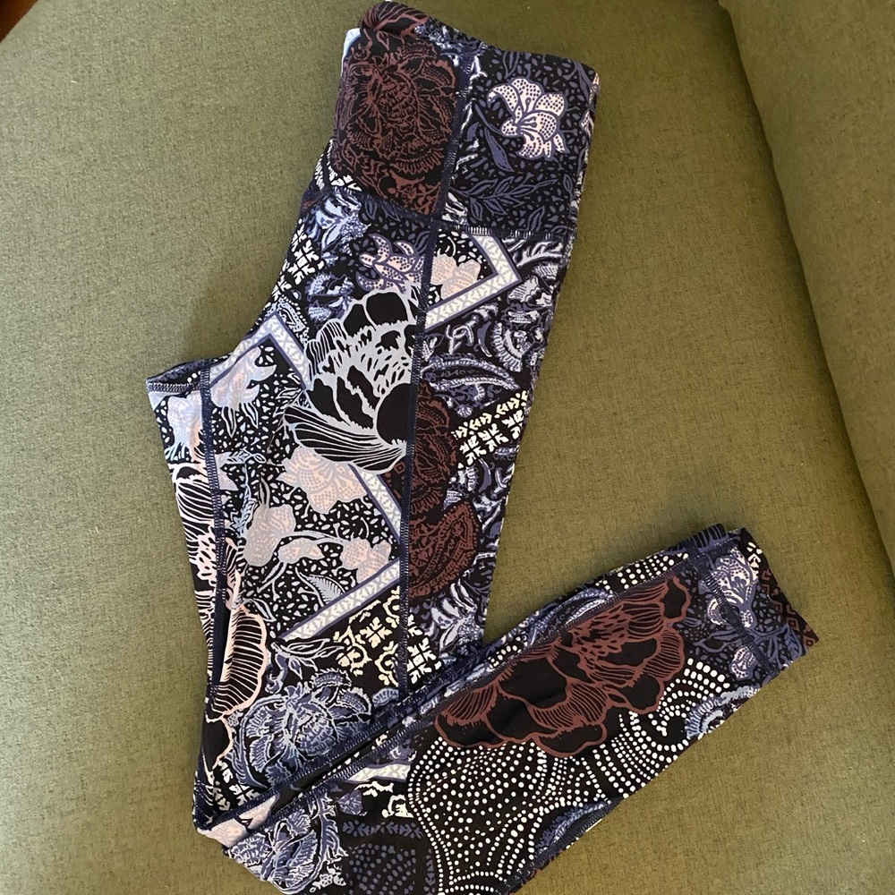 Athleta leggings